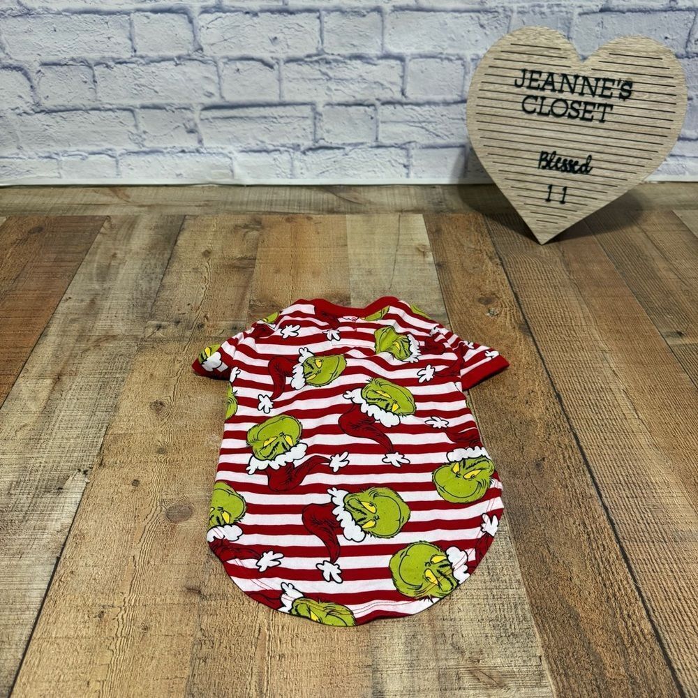 Grinch Dog Tshirt Matching Family PJs Size Medium So Cute
